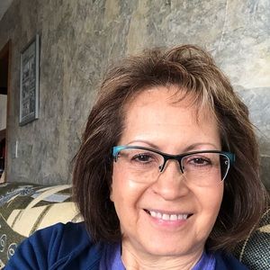 Meet your Posher, Alma